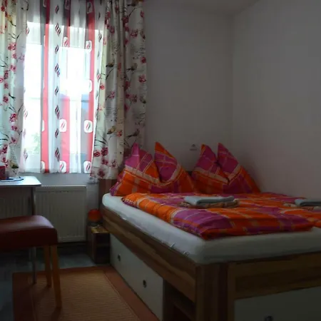 Hrnjic بيت ضيافة